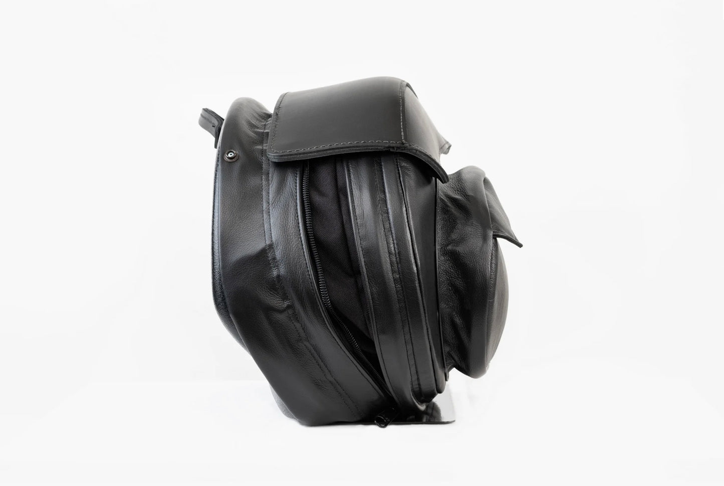 LEATHER PROS EZ-MOUNT V3 *M8* SOFTAIL SADDLEBAGS - LEATHER