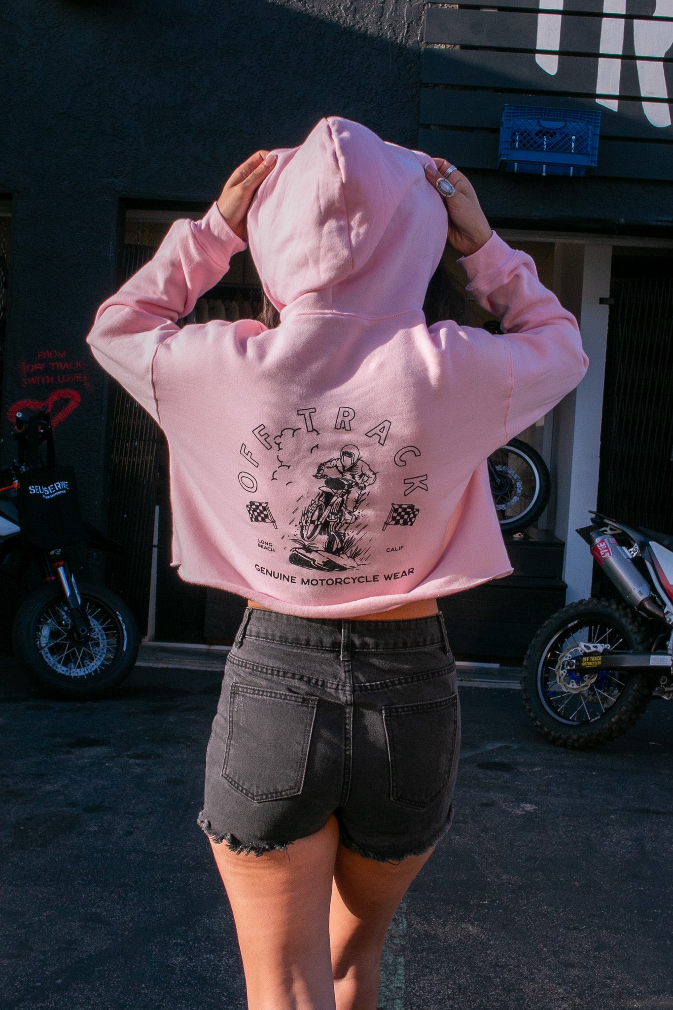 OFF TRACK WOMENS TRACKER CROPPED 50/50 HOODIE - Pink