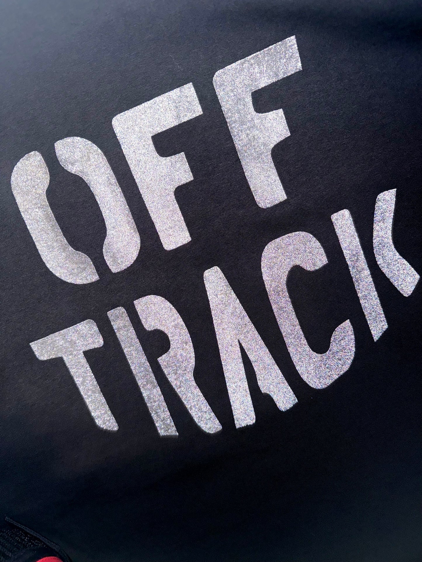 OFF TRACK REFLECTIVE STENCIL FADED BLACK SHORT SLEEVE