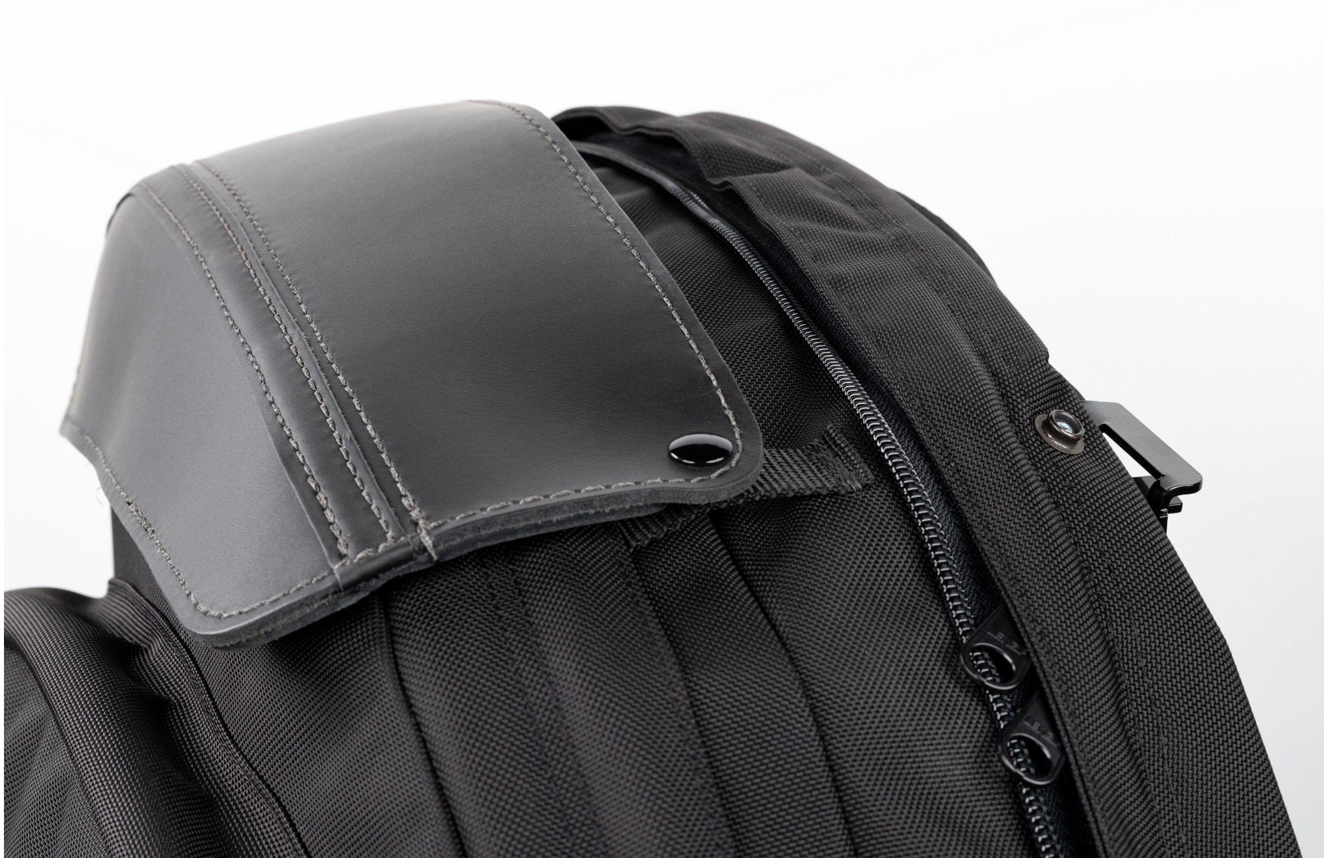 LEATHER PROS RETRO SERIES V3 *M8* SOFTAIL SADDLEBAGS - BALLISTIC NYLON