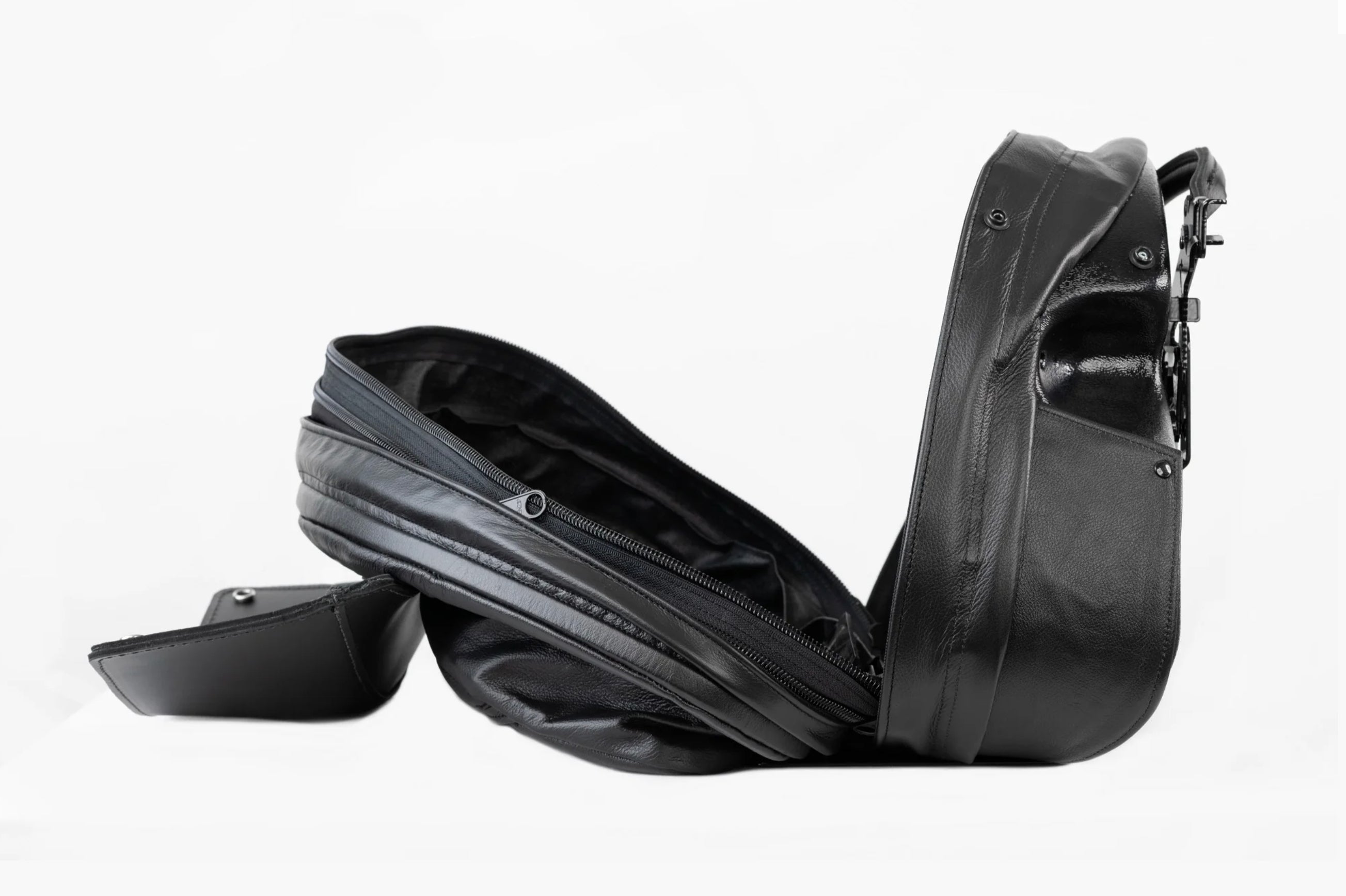 LEATHER PROS EZ-MOUNT V3 *M8* SOFTAIL SADDLEBAGS - LEATHER